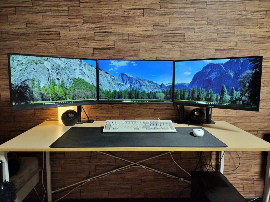 ASUSのモニター、VZ239HR（VESA非対応）に、エレコムのモニターアーム