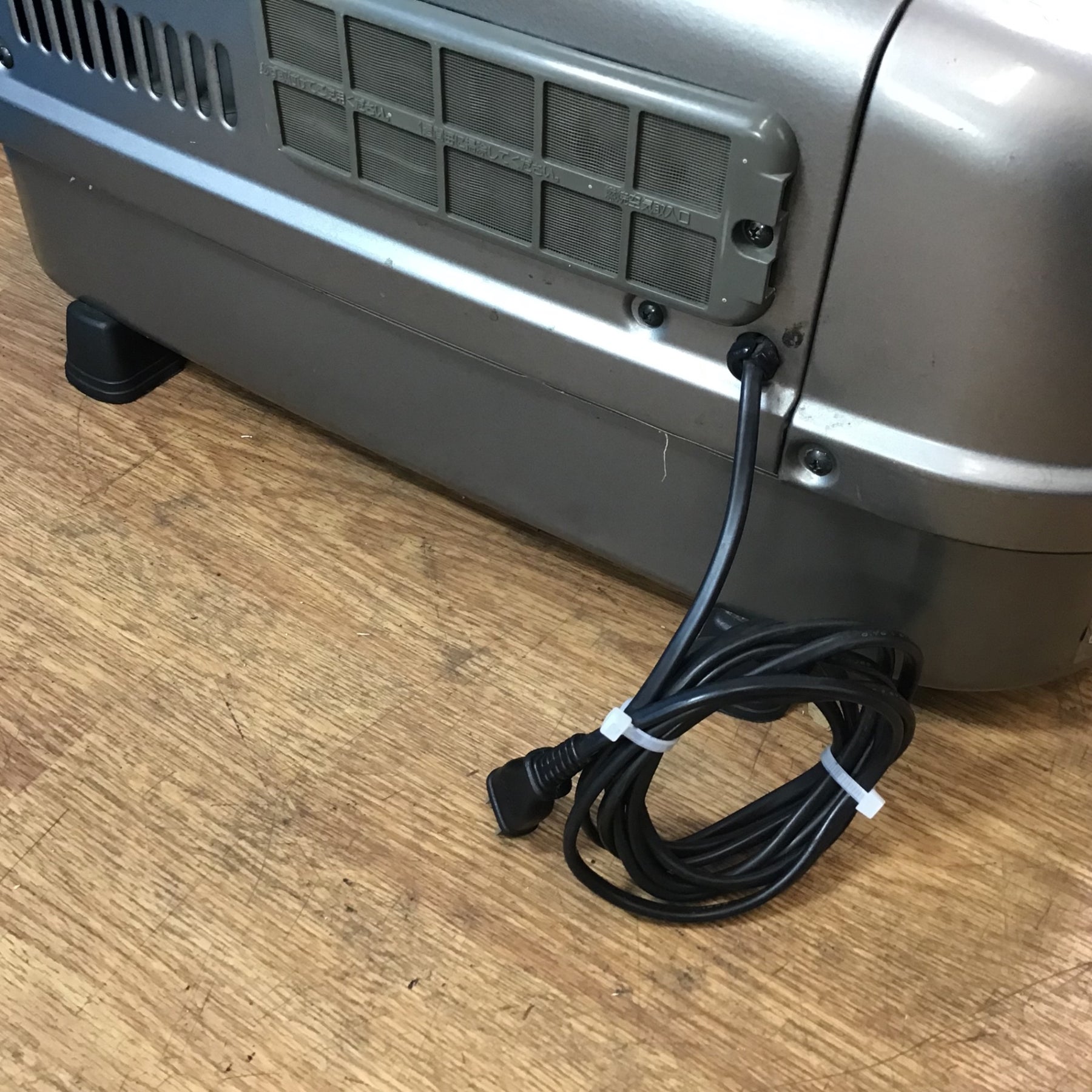 店頭受取り限定】〇トヨトミ 業務用大型石油ストーブ KF-N17(DX)【岩槻