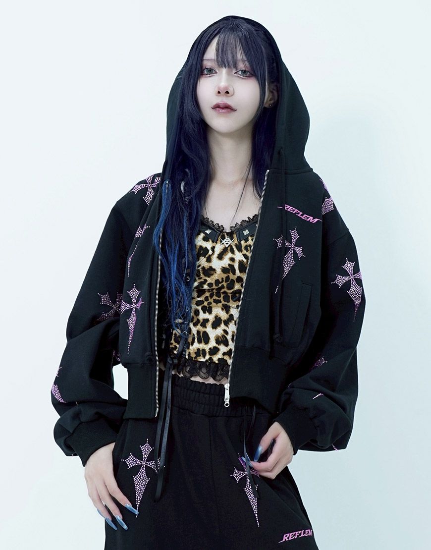 REFLEM【レフレム】ラインストーンクロス総柄長袖クロップドジップ