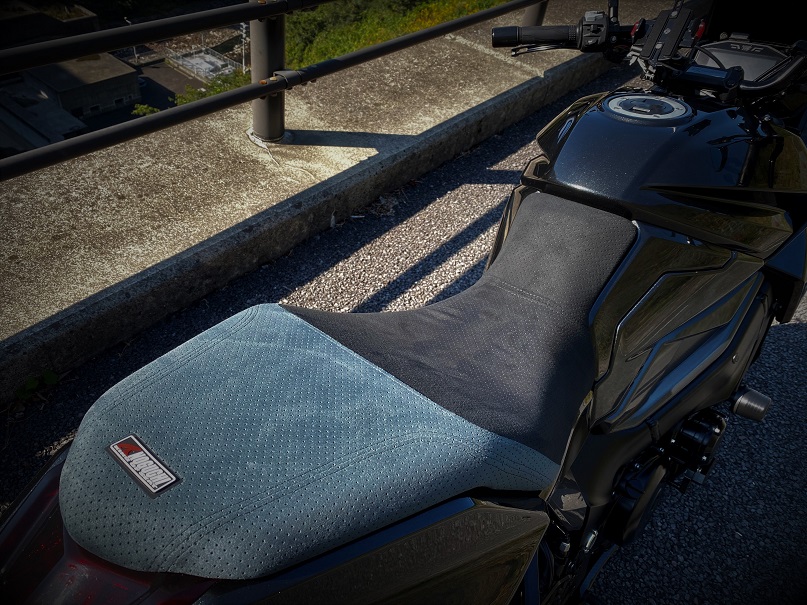 スズキ カタナのシート GSX-S1000S KATANA - No-blog