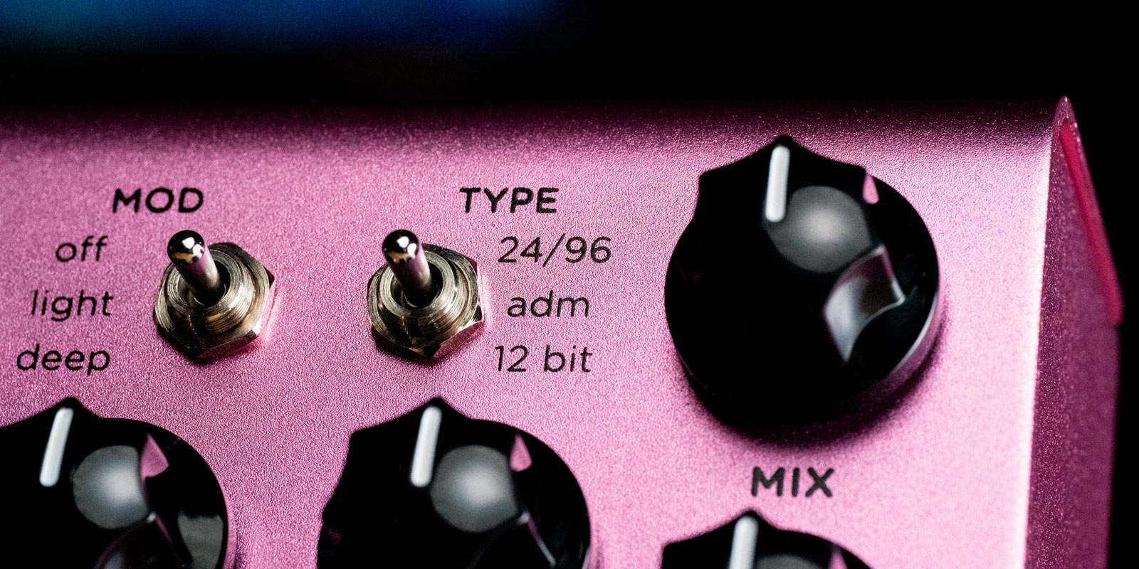 strymon | DIG（V2） | デュアル・デジタル・ディレイ | 製品情報