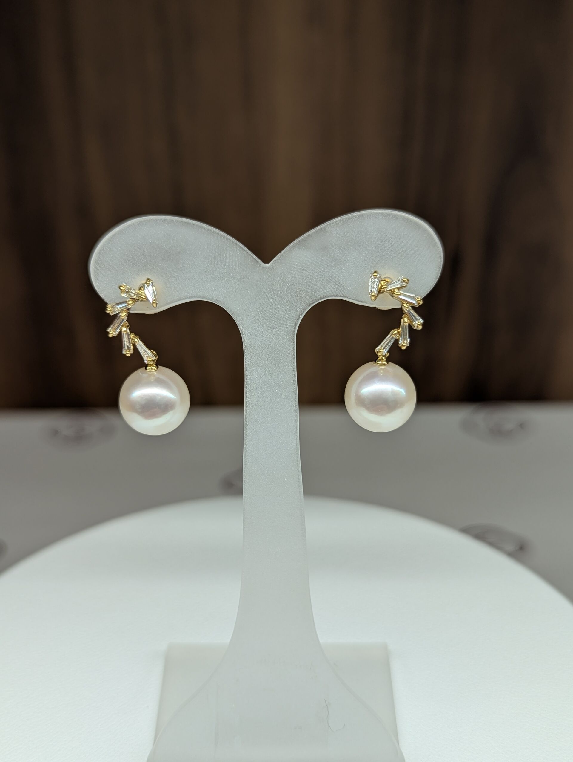 あこや真珠10ミリ18金ピアス | 商品紹介 | 三重県伊勢の真珠なら天埜真珠