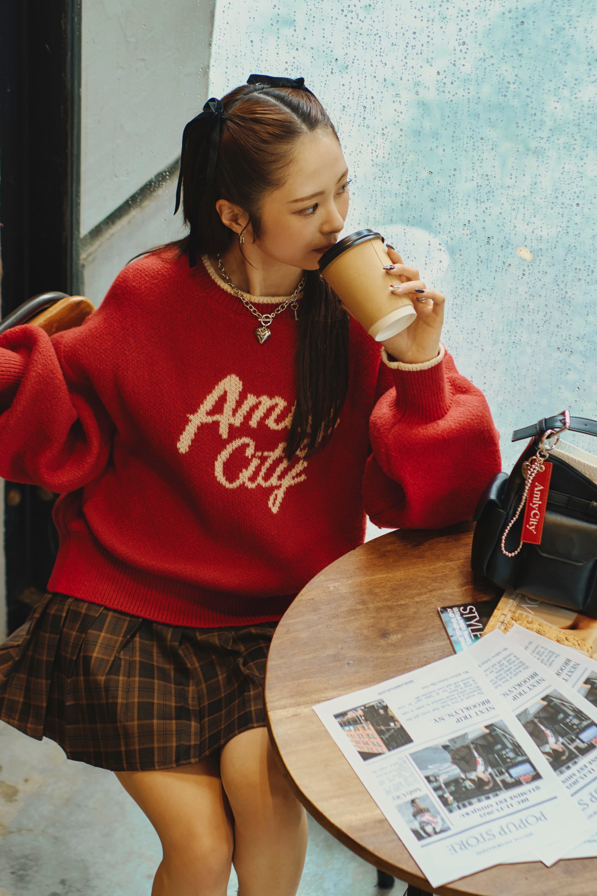 バイカラーロゴニット – AmlyCity