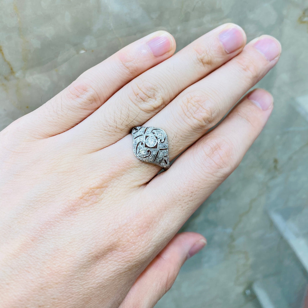 ダイヤ・プラチナ透かしリング – 銀座アンティーク・アイ