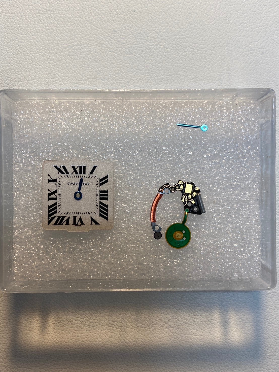 Cartier Tank Francaise SM W5000256 / 1820 Quartz Cal.281.002 K18YG