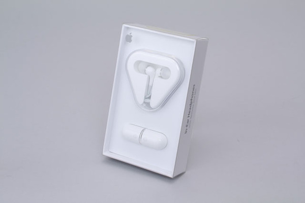 ASCII.jp：カナル型の革命児「Apple In-Ear Headphones」を聴き比べる