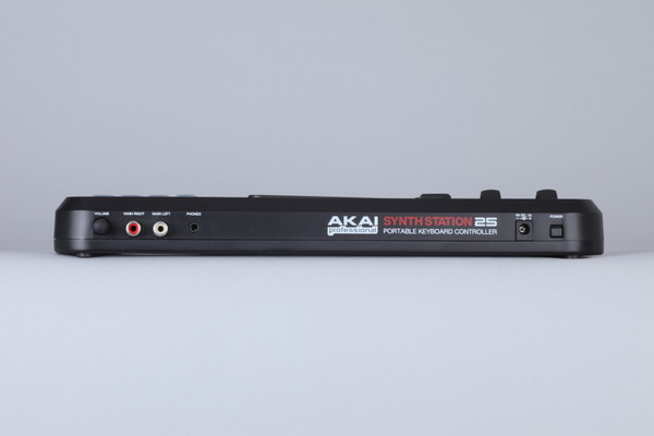 ASCII.jp：電車の中でも気軽に作曲！ iPhone用シーケンサを試す (3/3)