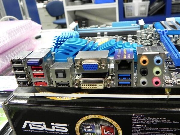 ASCII.jp：ASUSTeKから2モデル目のZ68マザー「P8Z68-V」が発売