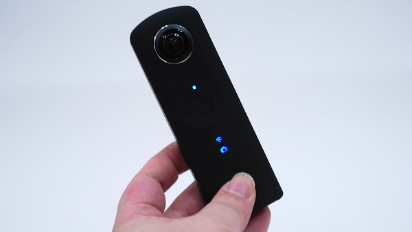 ASCII.jp：画質がアップした360度カメラ 「THETA S」を試す！ (1/2)