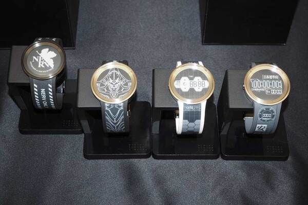 ASCII.jp：文字盤からバンドまでエヴァ仕様になる「FES Watch U