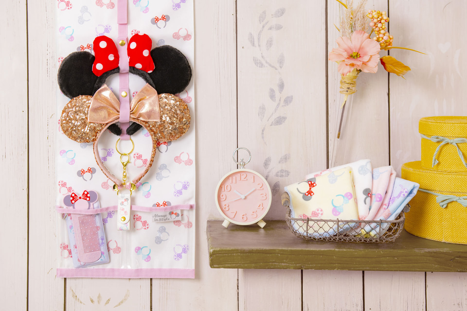 東京ディズニーリゾート、くすみパステルカラーのカチューシャ柄グッズ