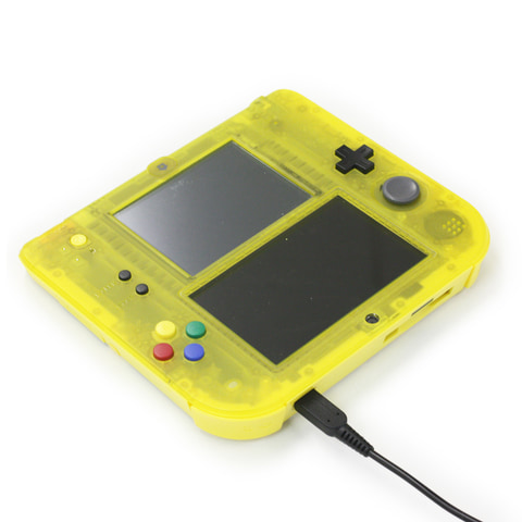 ニンテンドー3DS 本体＋透明ケース＋USB充電ケーブル＋AC電源＋ソフト