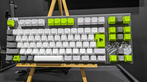 ホロライブ・獅白ぼたんさん＆ラプラス・ダークネスさんが「REALFORCE