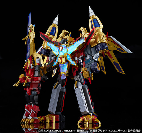 劇場版「グリッドマン ユニバース」から、グリッドマンとビッグゴルド