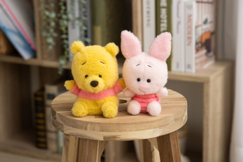 たぷんとしたお腹がキュートな「くまのプーさん」&「ピグレット」の