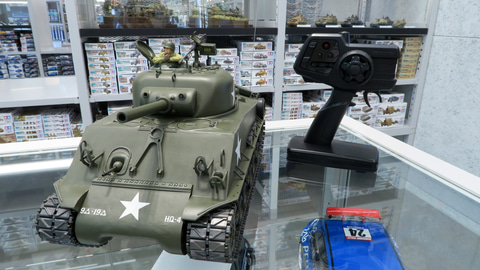 特別企画】「1/16RC M4シャーマン（105mm榴弾砲搭載型）メカニカル