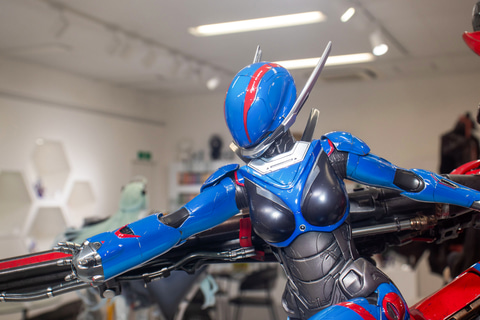 バブルガムクライシス」のプリシラ・S・アサギリとモト・スレイブが1/4