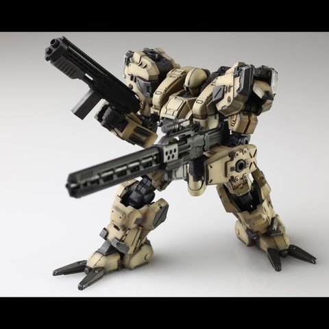 スクエニ、「フロントミッション」のヴァンツァーをプラモ化。第1弾は