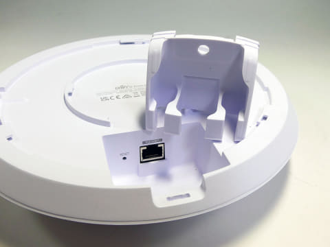 UniFi U6 Enterprise」、5万円を切る法人向けWi-Fi 6Eアクセスポイント