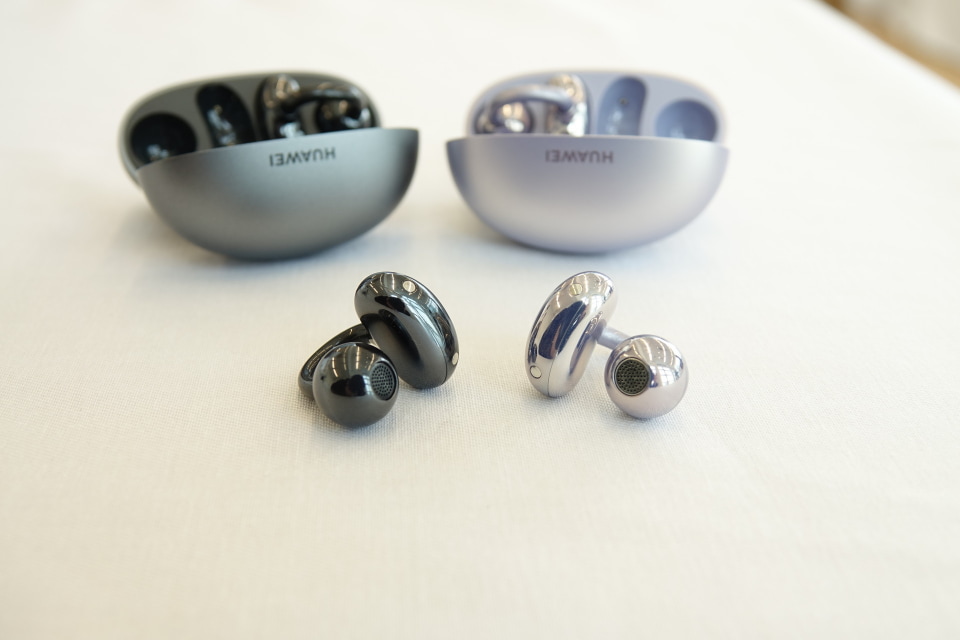 耳にかけるイヤホン「HUAWEI FreeClip」、2万7800円で20日発売
