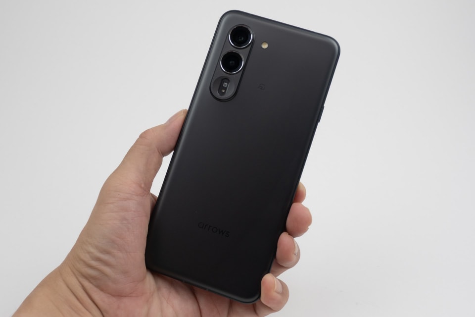 arrows Alpha」レビュー、独自機能とハイコスパを両立したFCNT渾身の一