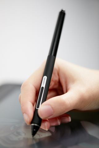 ワコム、鉛筆みたいな使い心地の細身ペン「Wacom Pro Pen slim」 - PC