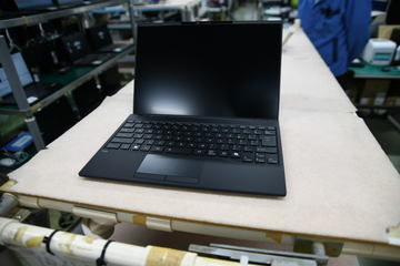 山田祥平のRe:config.sys】世界最軽量634gノート「ムサシのリベンジ