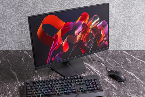 フルHDで180Hz、PS5の120Hz動作にも対応したMSI「G244F E2」は