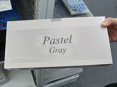 レトロな風合いのグレーカラーが特徴のキーキャップセット「PBTfans