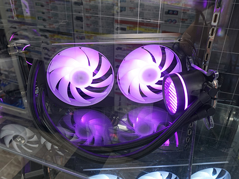 連結一体型ファン採用の簡易水冷クーラー「Kraken Core RGB」がNZXT