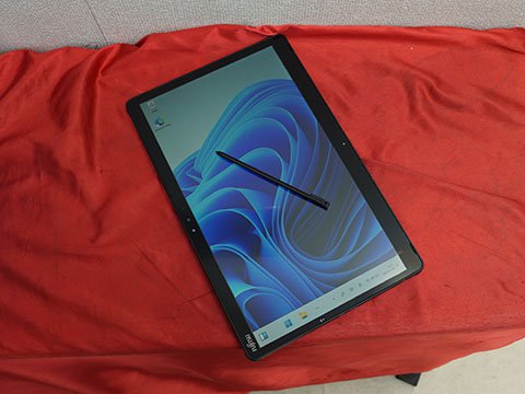 第8世代Core i3搭載の13.3型2in1「ARROWS Tab Q739/AE」が12,800円
