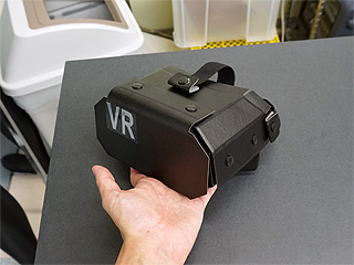 持ち運びに便利な組み立て式VRゴーグルに新モデル、カラーは3色