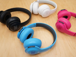 JBL、ユーザーの耳に合わせてチューニングする最上位ヘッドフォン