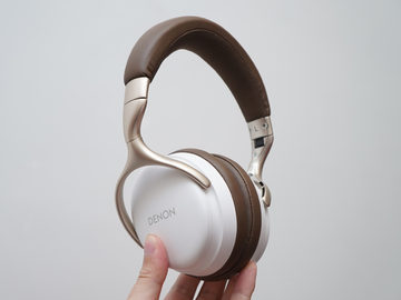 デノン、ポータブルながら50m径ドライバ搭載のハイレゾヘッドフォン