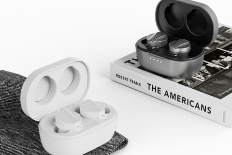 FiiO、AKM「AK4332」を左右独立搭載した完全ワイヤレス「FW3」 - AV Watch