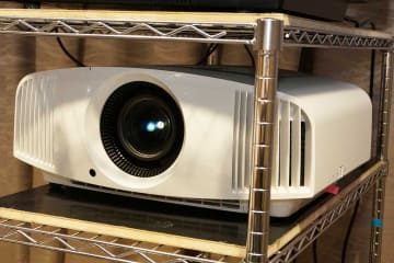 4Kネイティブプロジェクタが55万円に。ソニー「VW245」 - AV Watch