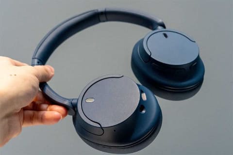 ソニー史上最軽量NCヘッドフォン「WH-CH720N」電源が入らない事象改善