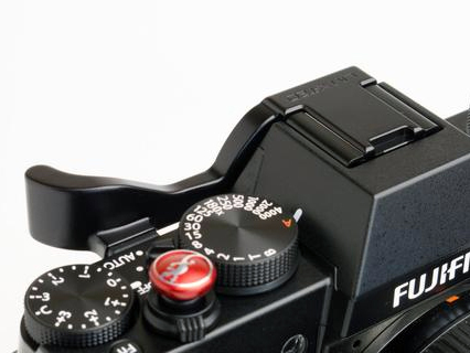 FUJIFILM X-T20」対応のアルミ製サムレスト - デジカメ Watch