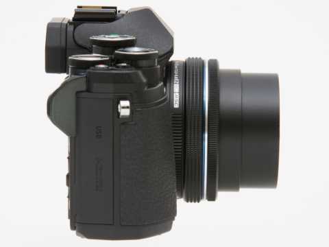 交換レンズレビュー：OLYMPUS OM-D E-M10 Mark III（外観・機能編