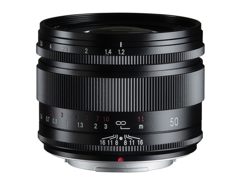 フォクトレンダー、富士フイルムX用の中望遠MFレンズ「NOKTON 50mm F1