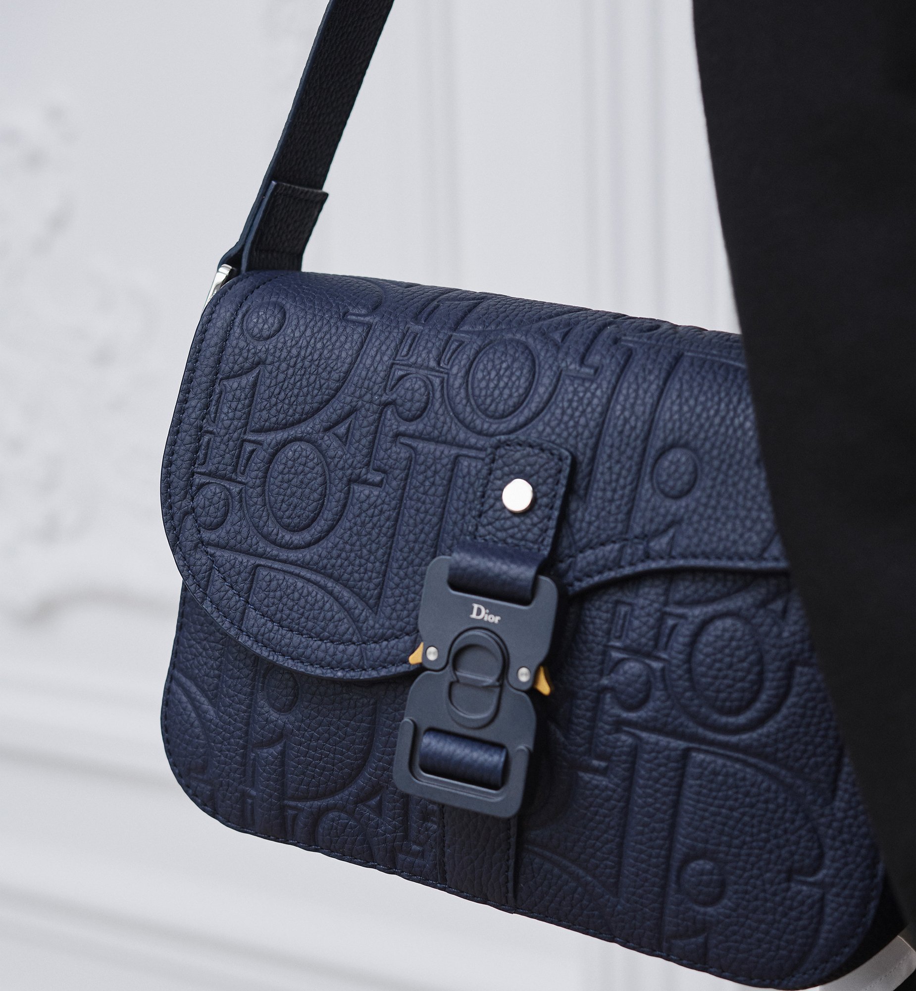 DIOR | Saddle フラップ付き メッセンジャーバッグ スモール