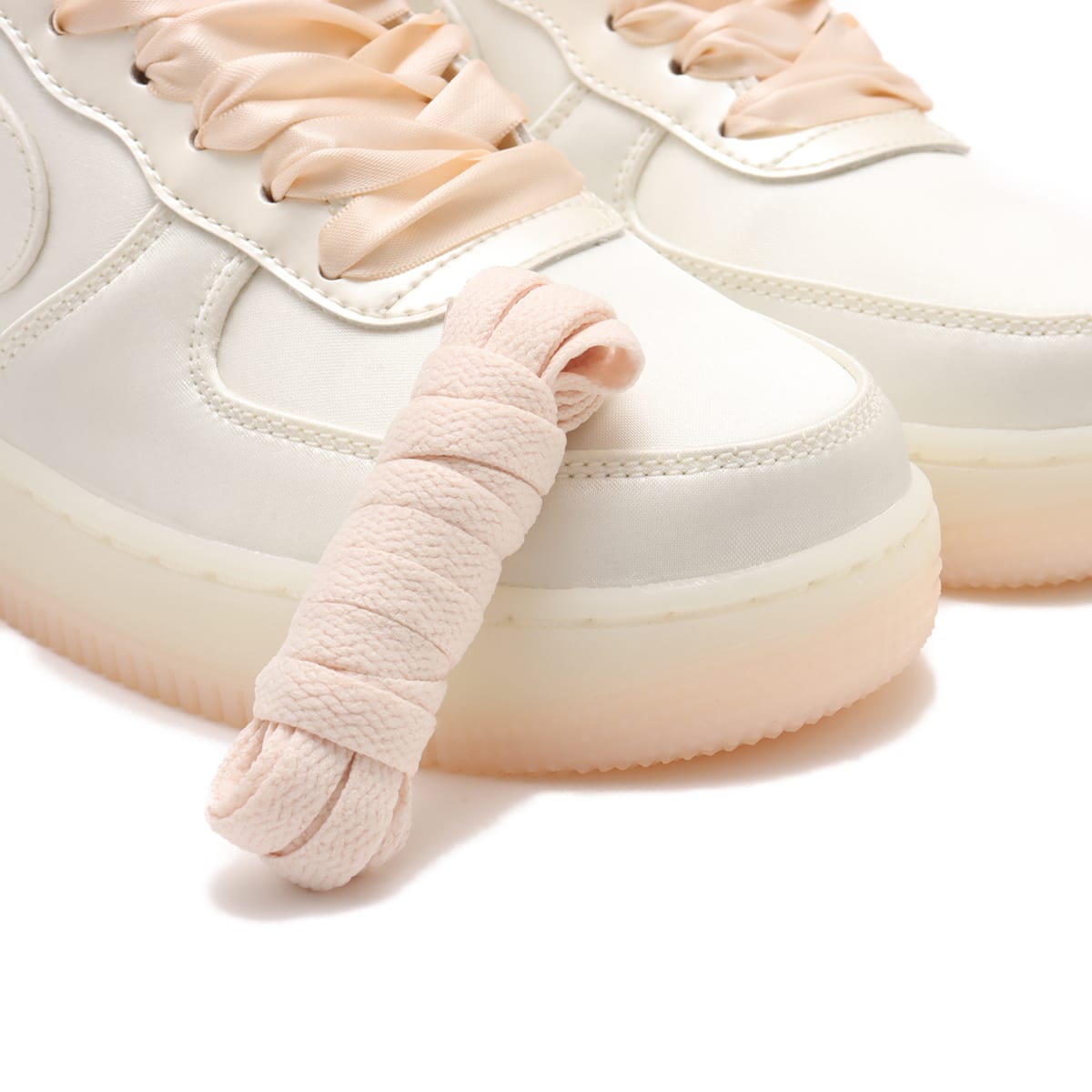 NIKE WMNS AIR FORCE 1 '07 LV8 SAIL/SAIL-BARELY ORANGE （ナイキ