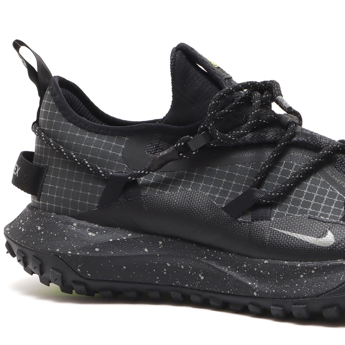 NIKE ACG MOUNTAIN FLY LOW GTX SE DK SMOKE GREY/IRON GREY-DK SMOKE