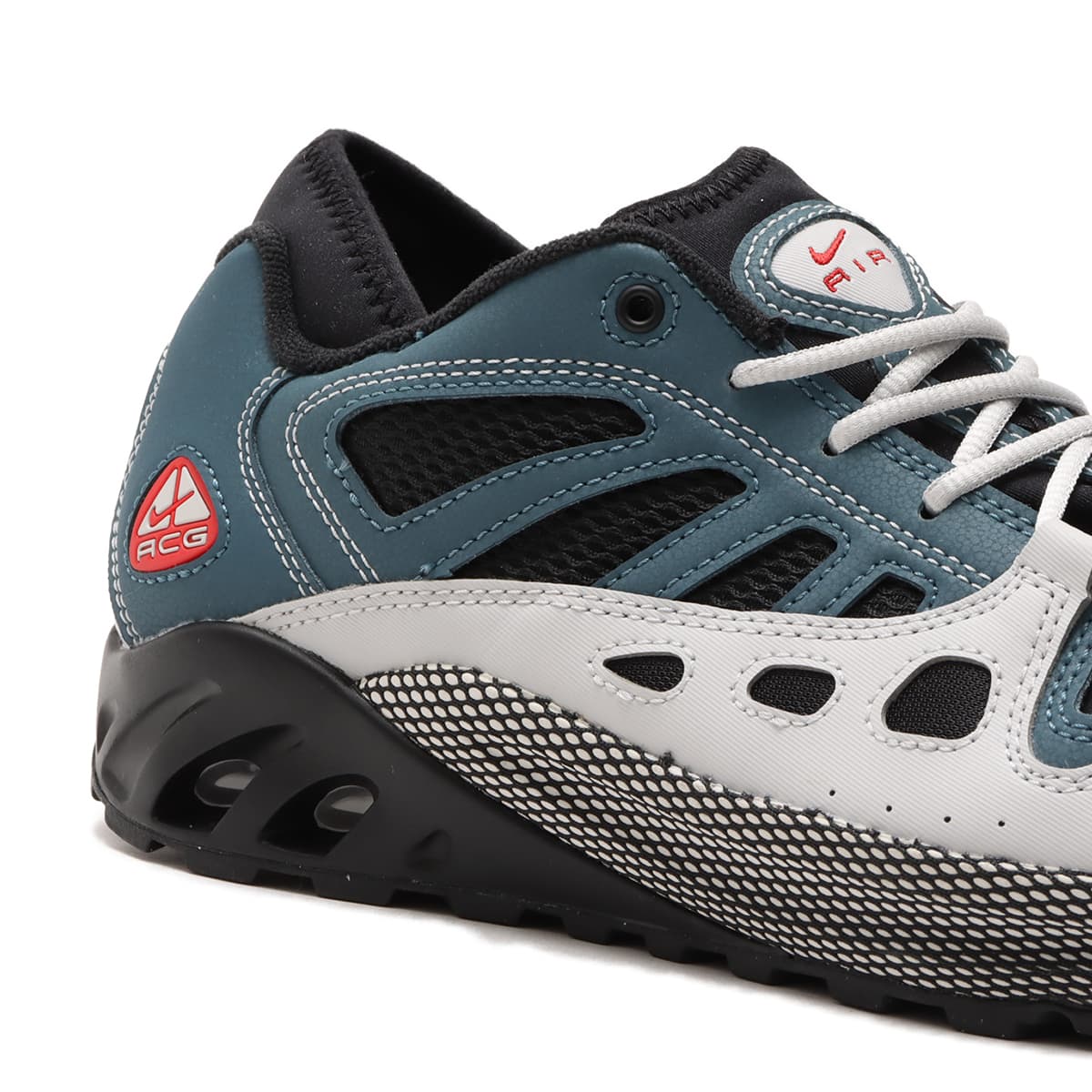 NIKE ACG AIR EXPLORAID ASH GREEN/VARSITY RED-BLACK-NEUTRAL GREY