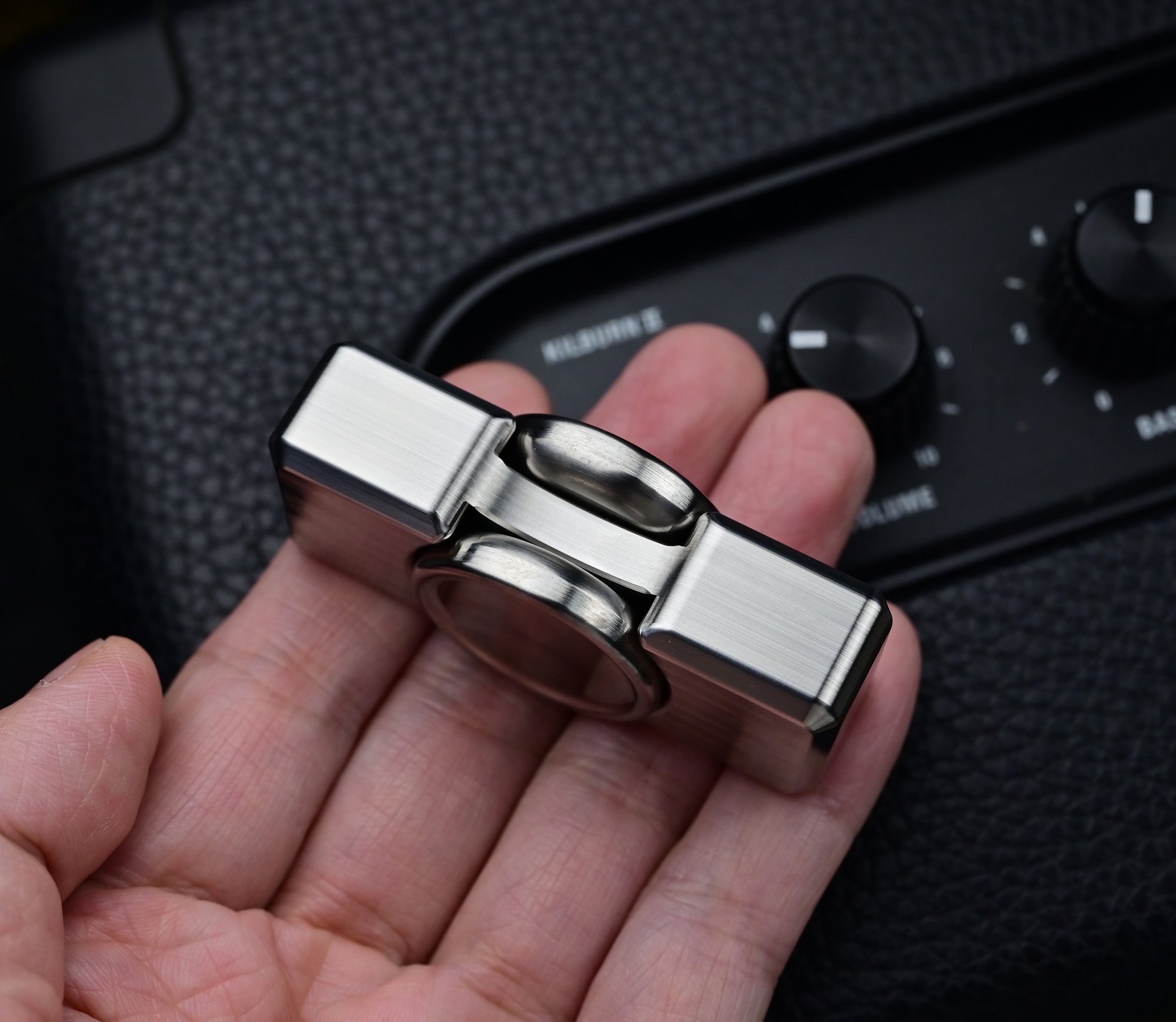 Full size bar tungsten collision hand spinner fidget toys