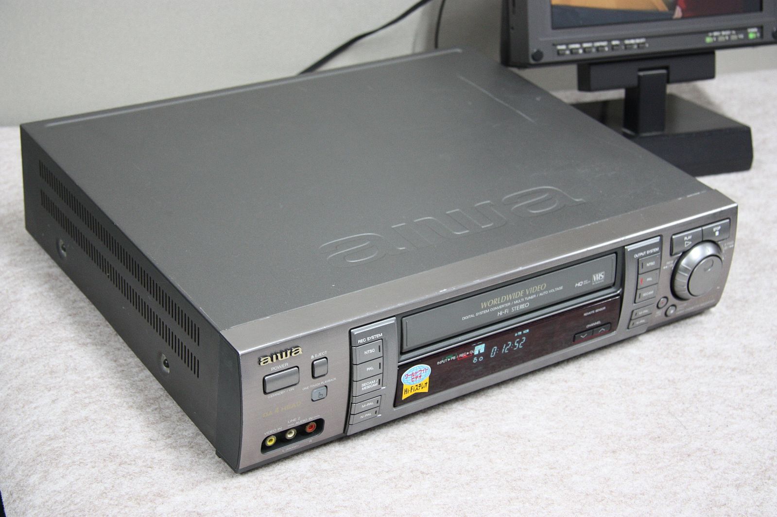 AIWA ワールドワイドVHSビデオデッキ NTSC/PAL/SECAM対応HV-MX100