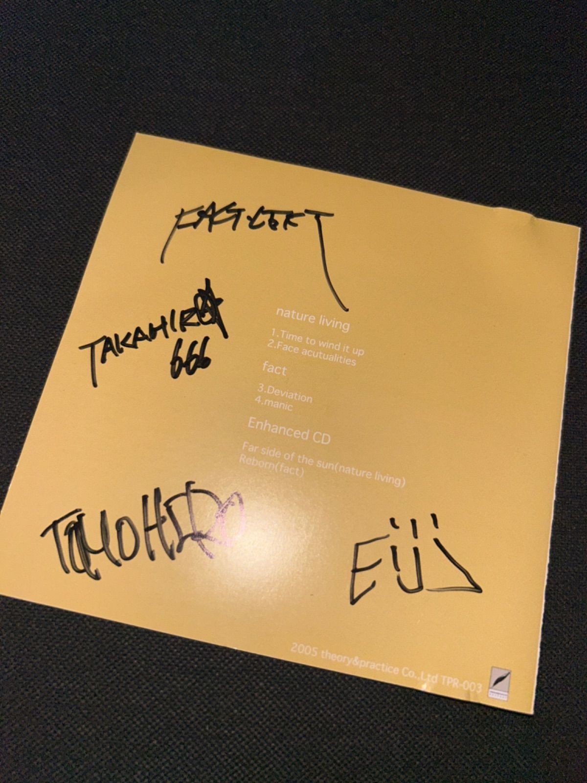 S3431) 直筆サイン入り FACT (バンド) NATURE LIVING This day,this