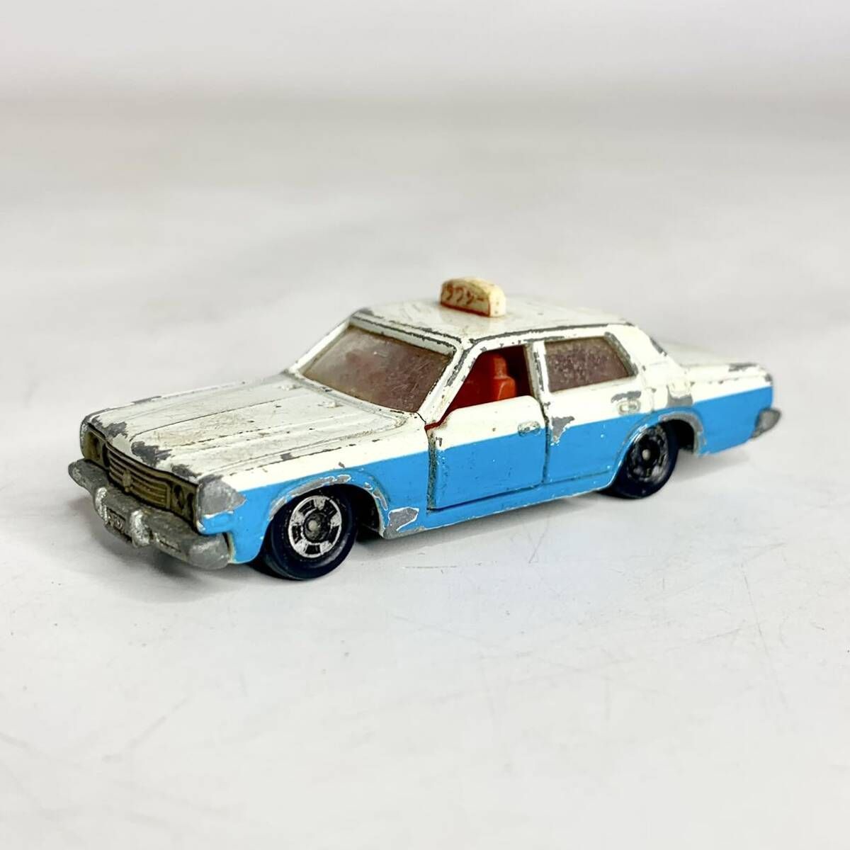 トミカ 1/65 タクシー トヨタ クラウン TOYOTA CROWN トミー tomica
