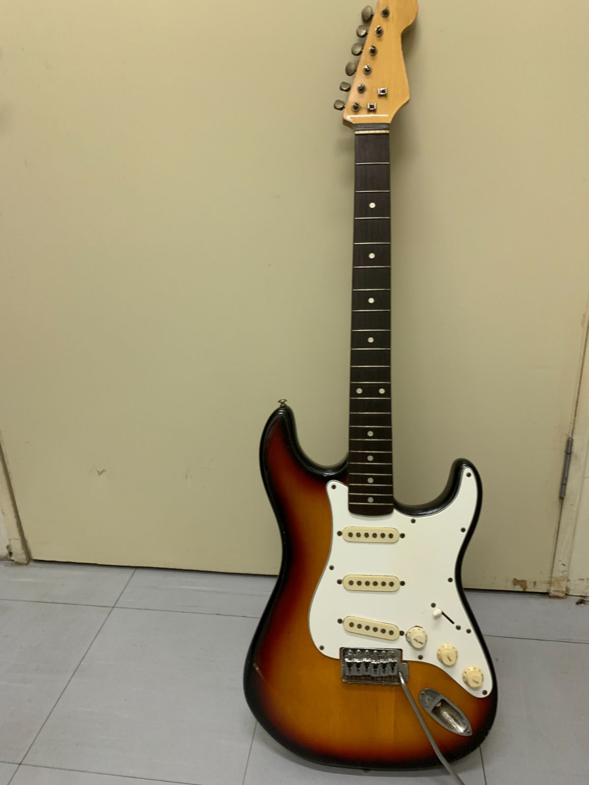 エレキギター ノーブランド ジャンク品 - メルカリ