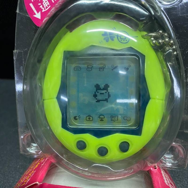 かえってきた! たまごっち プラス 未開封 クローバー 黄緑色 - メルカリ